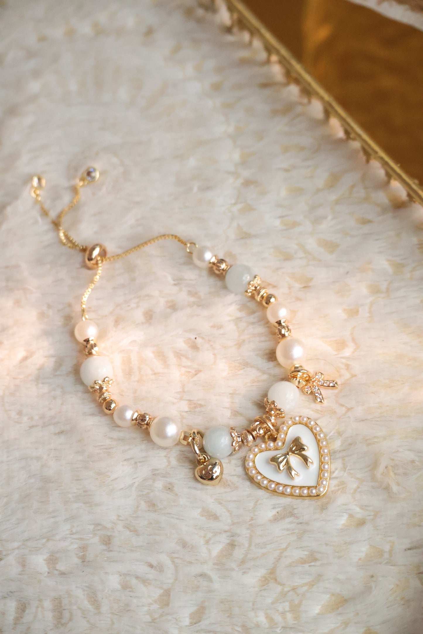 *Instocks* Cherie with Heart & Ribbon Crystal Bracelet (Elastic)