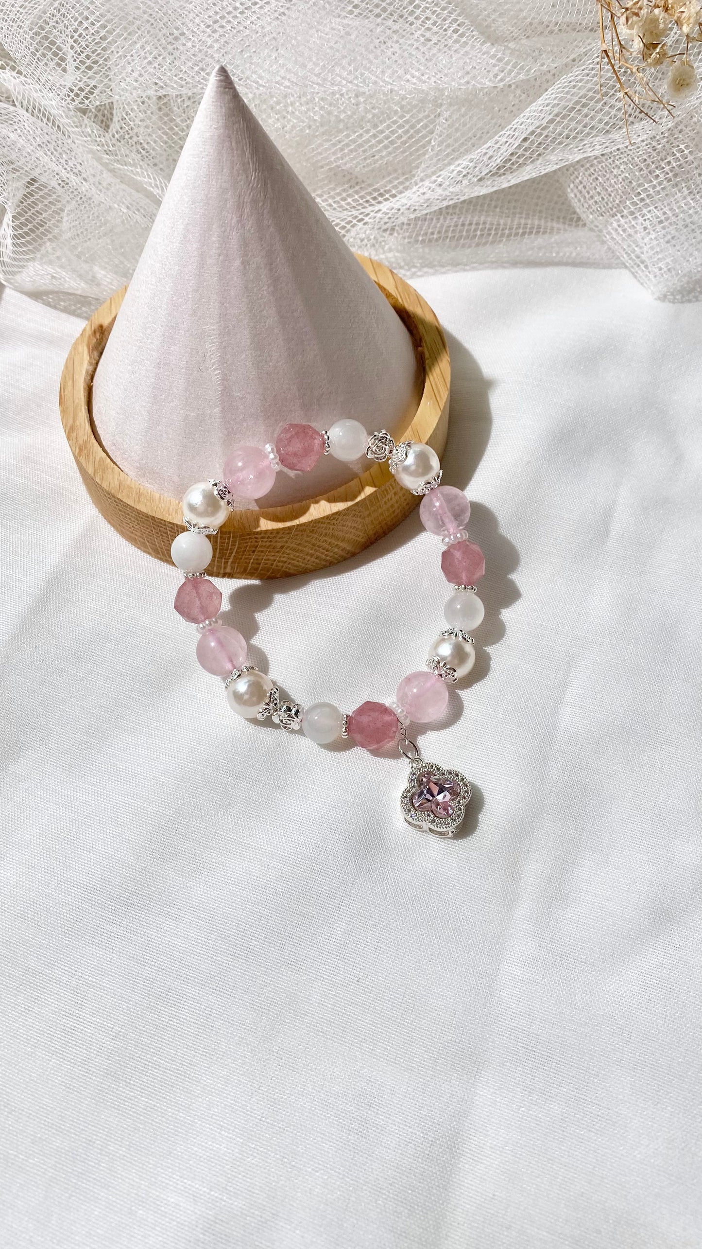 *PO* Cordelia Twin - Faceted Strawberry Quartz, Rose Quartz & Moonstone with Sparkly Clover Charm in Silver Crystal Bracelet (Elastic)