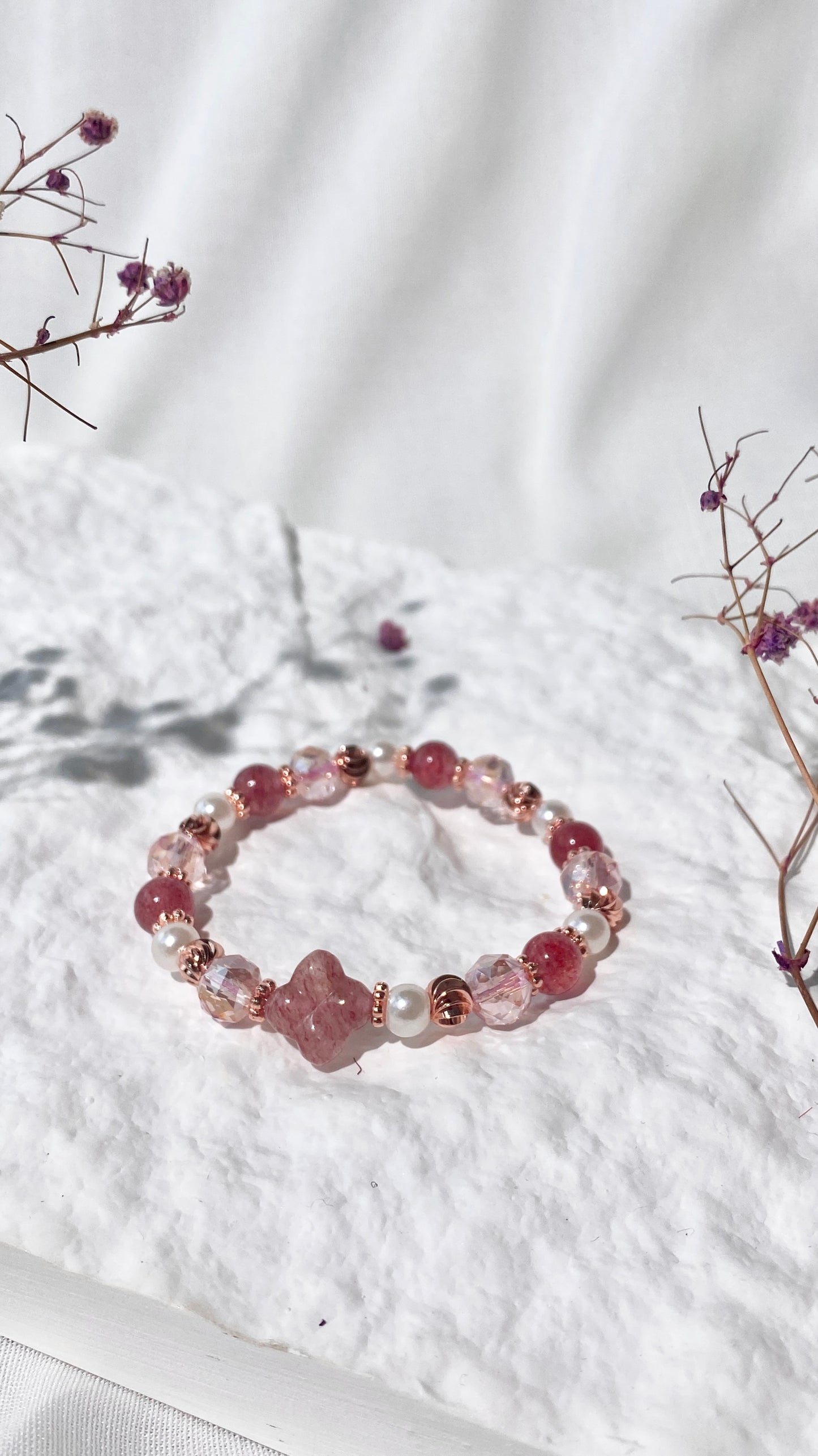 *PO* Strawberry Quartz with Strawberry Quartz Clover Charm Crystal Bracelet (Elastic)