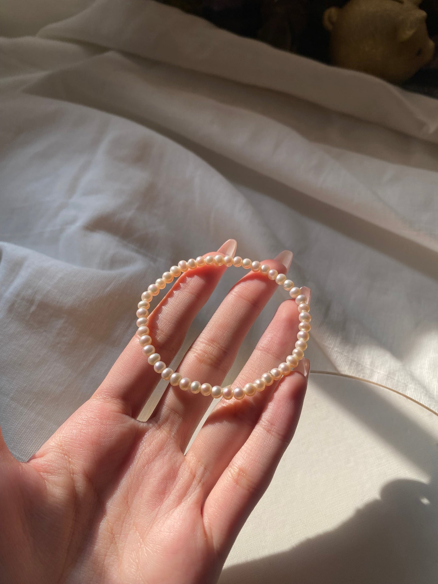 *Instocks* HOT 🔥 3mm White Freshwater Pearl Stacker Crystal Bracelet (Elastic)