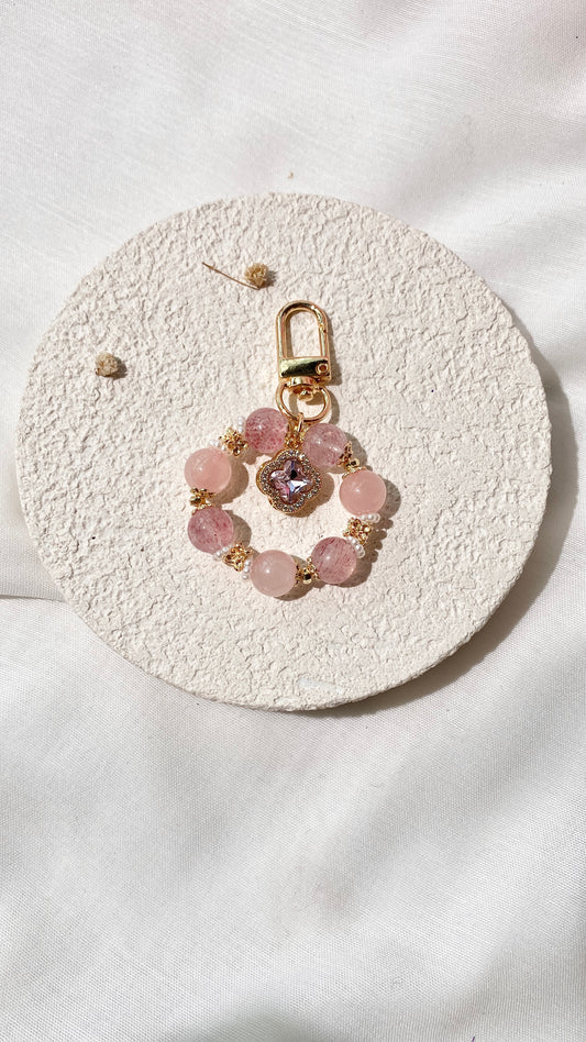 *PO* Strawberry Quartz & Rose Quartz with Sparkly Clover Charm in Gold Crystal Keychain