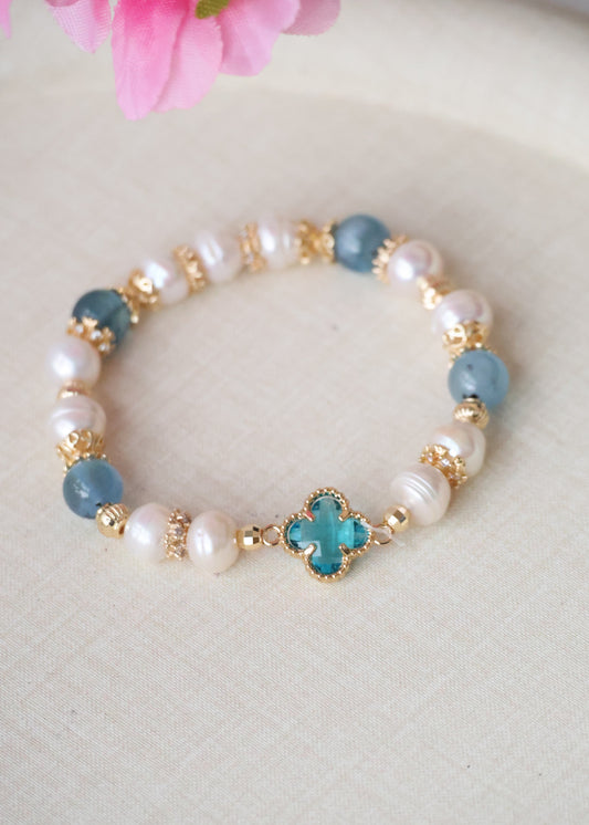 *PO* Devil Blue Aquamarine & Natural Freshwater Pearls with Clover Charm Crystal Bracelet (Elastic)