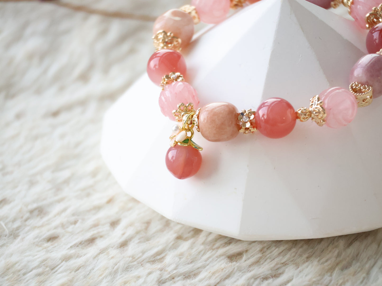 *Backorder* Yan Yuan Agate, Rose Quartz Roses & Yan Yuan Agate Drum Beads with Yan Yuan Agate Peach Charm Crystal Bracelet (Elastic)