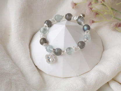 *Backorder* Cordelia Twin - Labradorite & Devil Blue Aquamarine with Sparkly Clover Charm Crystal Bracelet (Elastic)