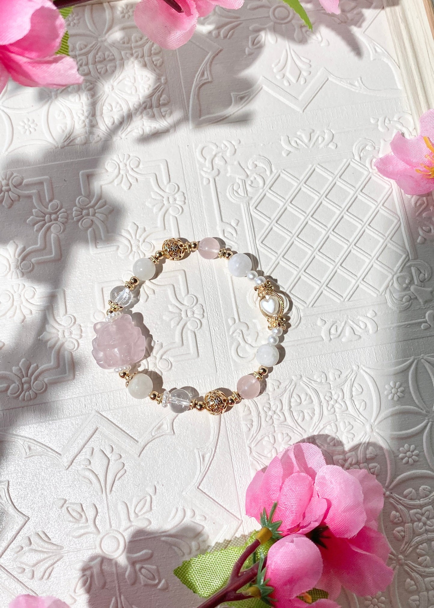 *PO* Rose Quartz Nine Tail Fox 九尾狐, Snow Garden Rose Quartz & Clear Quartz Crystal Bracelet (Elastic)