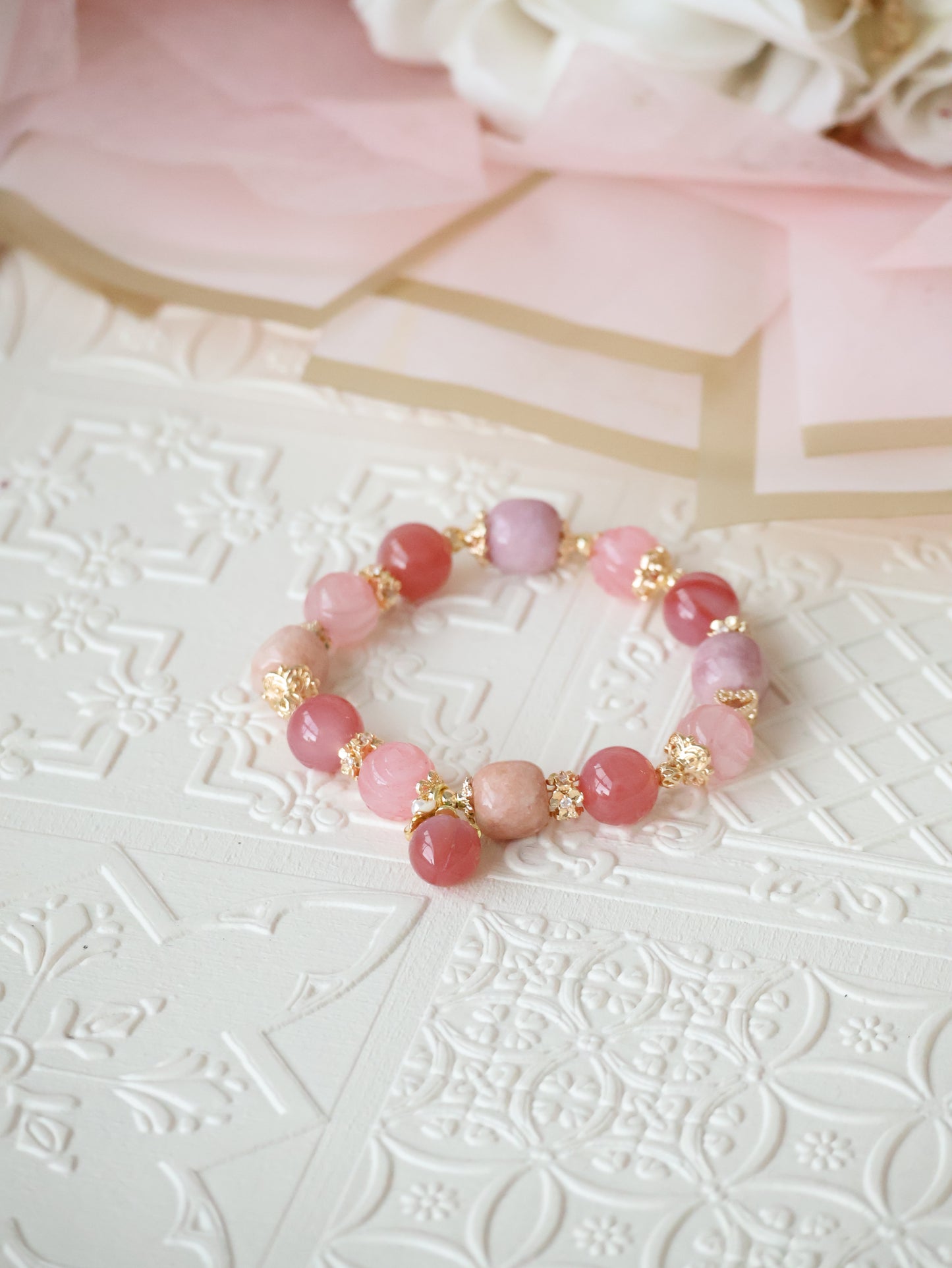 *Backorder* Yan Yuan Agate, Rose Quartz Roses & Yan Yuan Agate Drum Beads with Yan Yuan Agate Peach Charm Crystal Bracelet (Elastic)