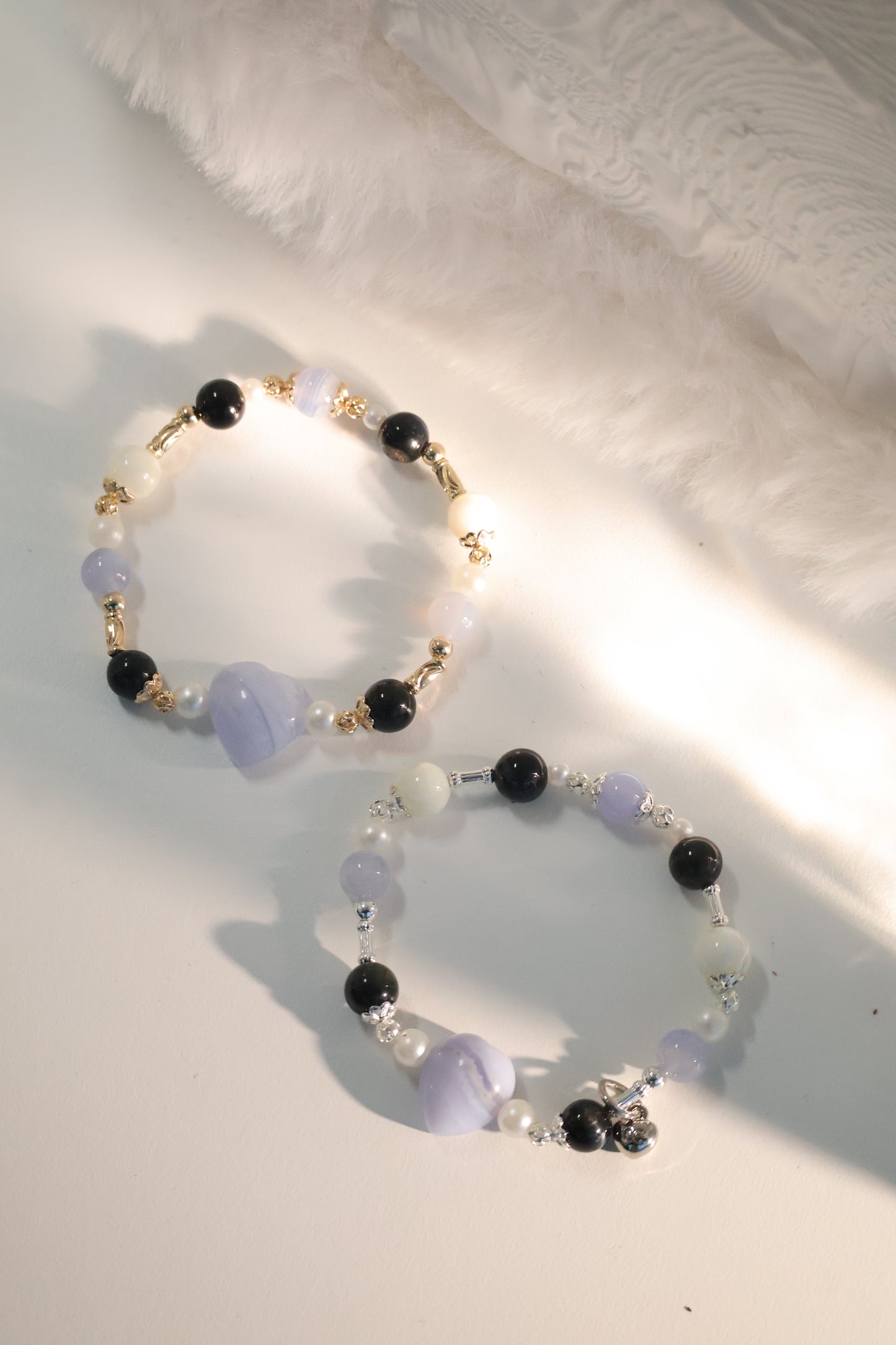 *Instocks* Blue Lace Agate, White Conch, Tiger's Eye & Blue Lace Agate Heart Crystal Bracelet (Elastic)