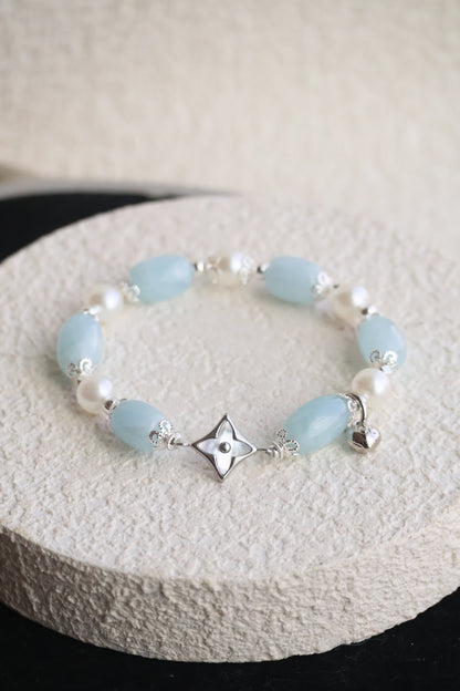 *Instocks* Milky Aquamarine Barrel with MOP Clover Crystal Bracelet (Elastic)
